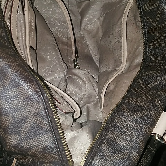 Authentic Michael Kors satchel bag - Picture 8 of 8